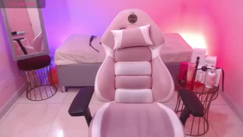 Snapshot of ladywawy_ chatting on 7, 10, 2025 Ladywawy online show from 7, 10, 2025