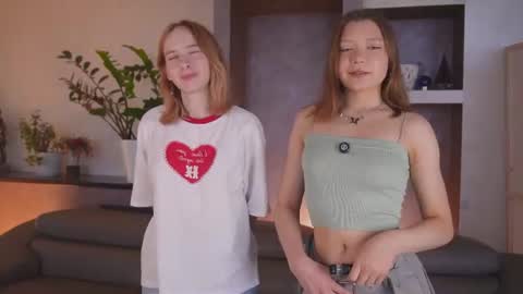 Snapshot of laelneizer chatting on 20, 6, 2026 laelneizer online show from 20, 6, 2026