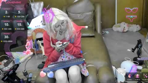 Skinnygirl online show from 14, 11, 2025