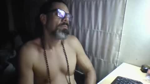 Snapshot of lagenovadura chatting on 18, 4, 2026 La Genova esta Dura beard boy male dick mastubate latinosexy latinohot latino glasses mature strong stronglegs online show from 18, 4, 2026