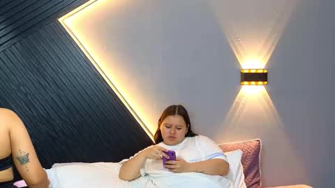    online show from 25, 2, 2026