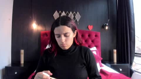 Snapshot of laia_jonees chatting on 29, 4, 2026 Laia online show from 29, 4, 2026