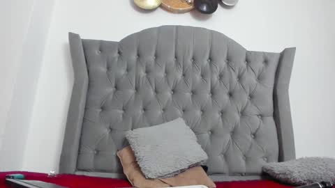 Lailacastillo online show from 20, 2, 2025