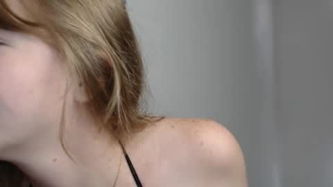 Snapshot of lailacuteee chatting on 14, 6, 2026 lailacuteee online show from 14, 6, 2026