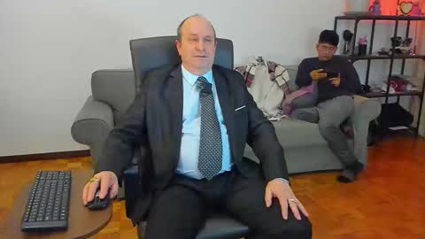 Snapshot of lajose52 chatting on 9, 11, 2025 lajose52 online show from 9, 11, 2025