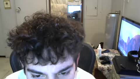 Snapshot of lakewood4523 chatting on 17, 12, 2024 Carlosss online show from 17, 12, 2024