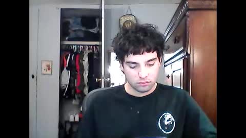 Snapshot of lakewood4523 chatting on 14, 11, 2025 Carlosss online show from 14, 11, 2025