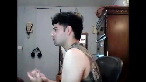 Snapshot of lakewood4523 chatting on 28, 3, 2026 Carlosss online show from 28, 3, 2026