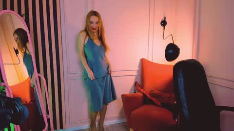 Snapshot of lakshmi_lotus chatting on 5, 2, 2025 Lakshmi a online show from 5, 2, 2025