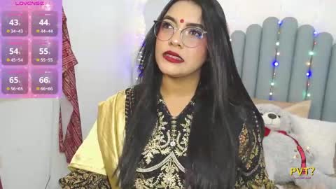 Snapshot of lakshmirani617378 chatting on 20, 4, 2026 Laskhmirani online show from 20, 4, 2026