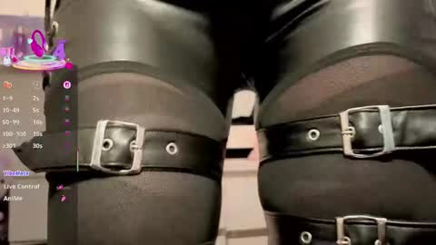 Miss Lala online show from 26, 11, 2025