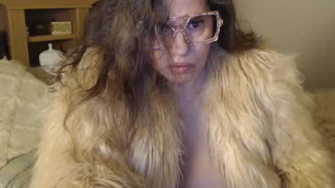 Naomi Rose online show from 4, 12, 2024