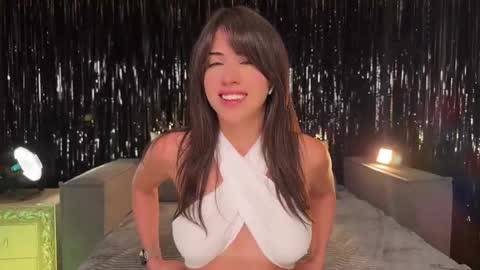 Ellina online show from 10, 10, 2025