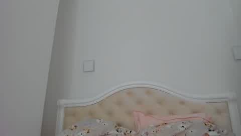 Lallie  online show from 16, 1, 2026