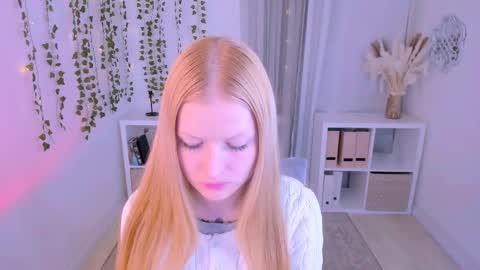 Laly online show from 27, 2, 2025