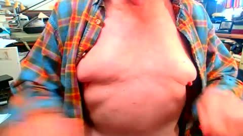 lamarbrazil online show from 2, 1, 2025