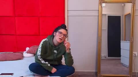 LanaBanner online show from 6, 11, 2025