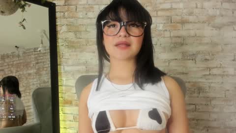  Lana  online show from 8, 1, 2025