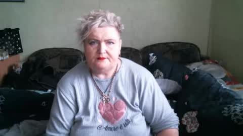 Snapshot of lanacat555 chatting on 7, 11, 2025 lanacat555 online show from 7, 11, 2025