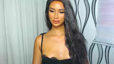 Lana online show from 4, 1, 2025