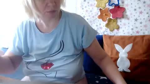 Snapshot of lanalovelyqueen chatting on 15, 6, 2026 LovelyQueen online show from 15, 6, 2026