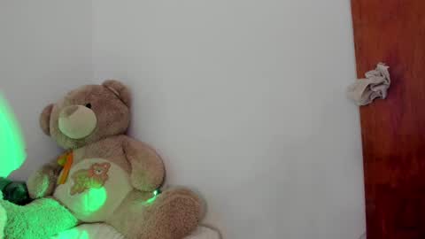 Snapshot of lanarouse1 chatting on 4, 2, 2025 Lana online show from 4, 2, 2025