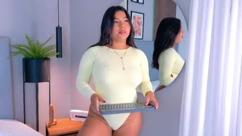 Snapshot of lanarozz chatting on 23, 4, 2026 Lana online show from 23, 4, 2026