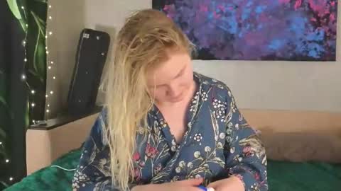 LanaviSmith online show from 2, 2, 2026