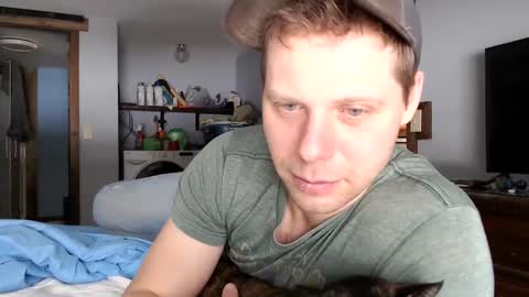 Lance online show from 25, 2, 2025