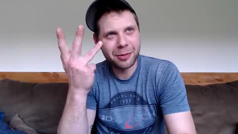 Snapshot of lancehardin chatting on 22, 4, 2026 Lance online show from 22, 4, 2026