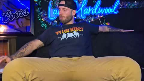 Snapshot of lancehardwood222 chatting on 26, 11, 2025 LANCE online show from 26, 11, 2025