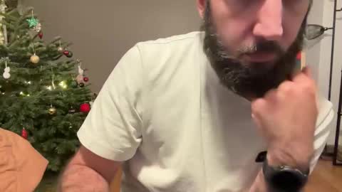 Snapshot of lanimalr chatting on 18, 12, 2025 Lanimal online show from 18, 12, 2025