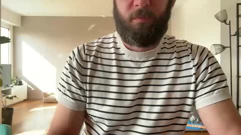 Snapshot of lanimalr chatting on 10, 4, 2026 Lanimal online show from 10, 4, 2026