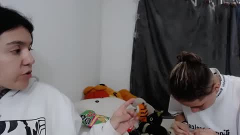 LANNIE   online show from 12, 1, 2025