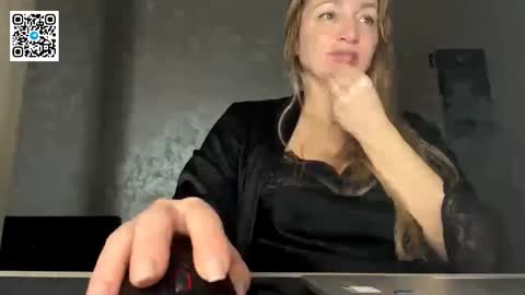 Olena online show from 14, 12, 2025