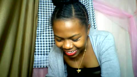 Snapshot of lara_belle chatting on 24, 6, 2026 lara_belle online show from 24, 6, 2026