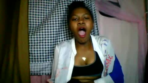 Snapshot of lara_belle chatting on 17, 7, 2026 lara_belle online show from 17, 7, 2026