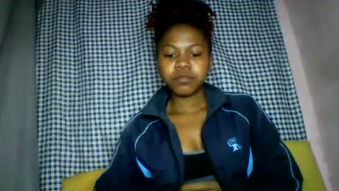 Snapshot of lara_belle chatting on 28, 7, 2026 lara_belle online show from 28, 7, 2026