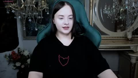 Snapshot of lara_benson_ chatting on 29, 11, 2025 lara_benson_ online show from 29, 11, 2025