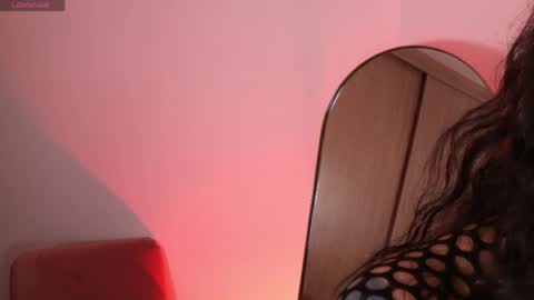 Snapshot of lara_bombshelll chatting on 15, 5, 2026 Lara online show from 15, 5, 2026