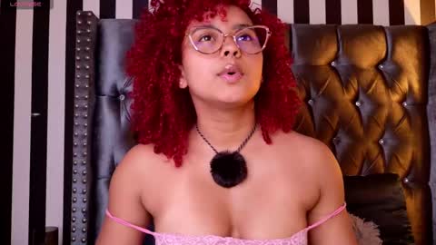 lara_curly online show from 24, 3, 2026