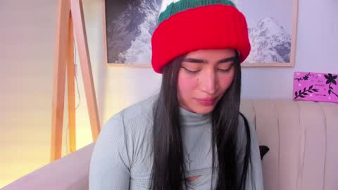 Snapshot of lara_madisson chatting on 13, 12, 2024 Lara Madisson online show from 13, 12, 2024