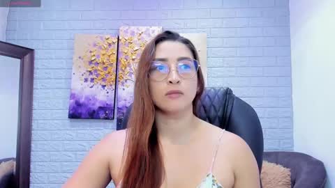      700  200   online show from 4, 3, 2025