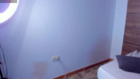 Lara Petit online show from 11, 7, 2026