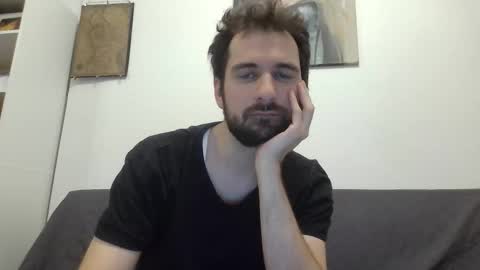 laraaan online show from 21, 11, 2025