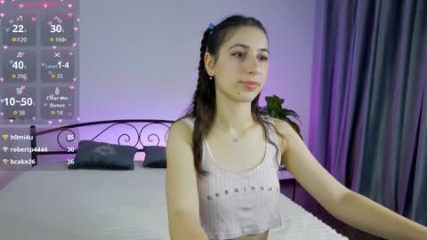 Snapshot of laraakole chatting on 29, 11, 2025 Lara online show from 29, 11, 2025