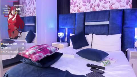 Snapshot of larabrook chatting on 17, 10, 2025 Lara online show from 17, 10, 2025