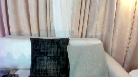  Lara Gold  online show from 14, 12, 2025