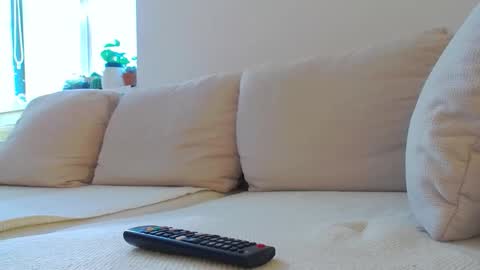 Snapshot of larakanes chatting on 16, 12, 2025 LaraKanes online show from 16, 12, 2025