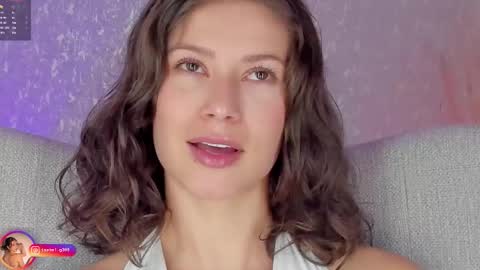 Snapshot of laralane_ chatting on 13, 10, 2025 Lara online show from 13, 10, 2025